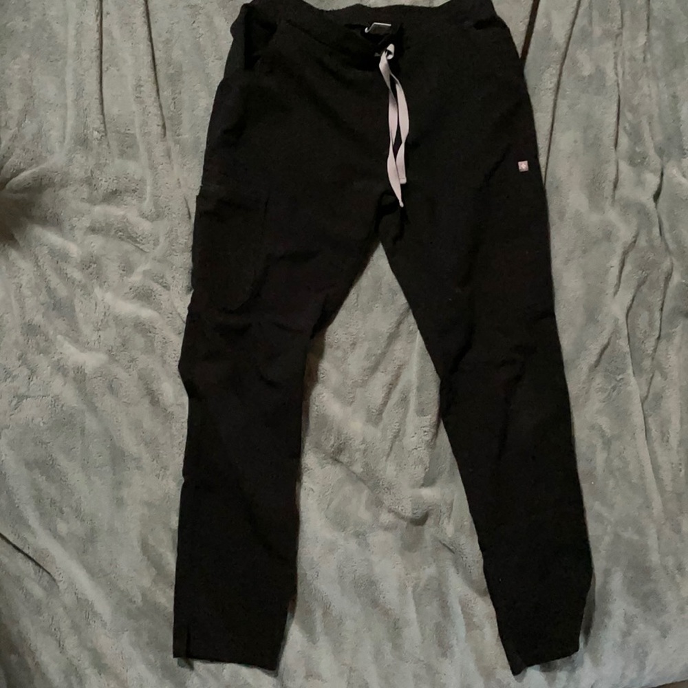 XS Black Figs Scrub Bottoms